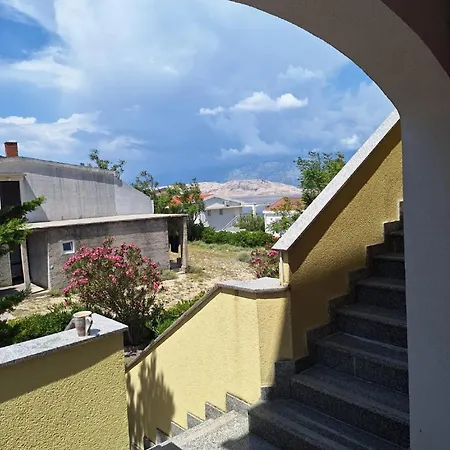 Appartement Jovic Pag Town