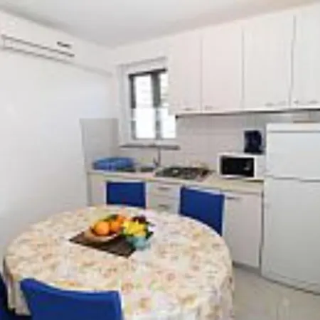 Jovic Apartman Pag Town